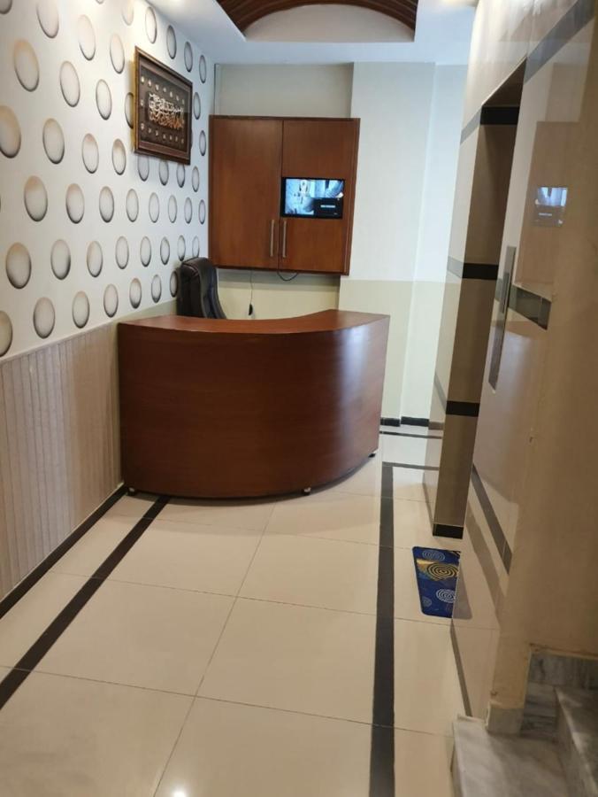 Hak Mall Suites And Apartments Ραβαλπίντι Εξωτερικό φωτογραφία